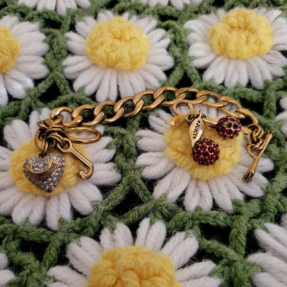❗ FLAWED ❗ Juicy Couture Jewelry Bundle (Bracelet + Cherries)